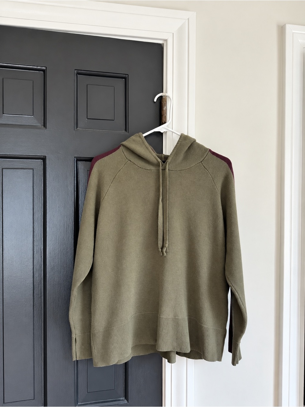 Joseph A. Women’s L Olive Burgundy Colorblock Knit Hooded Sweater